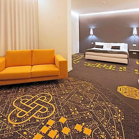 Hd | Duecitania Design 4*